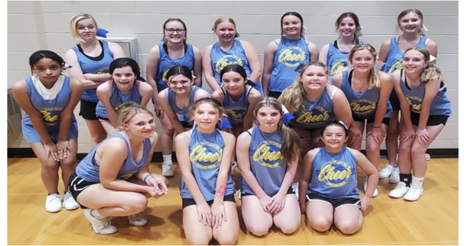 cheerleader team