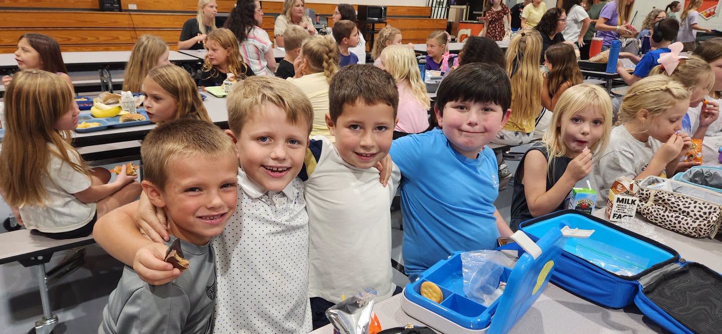 We loved welcoming all of our Indians back to school today! With so many smiles and so much laughter filling our halls, we can already tell it’s going to be an AWESOME year!