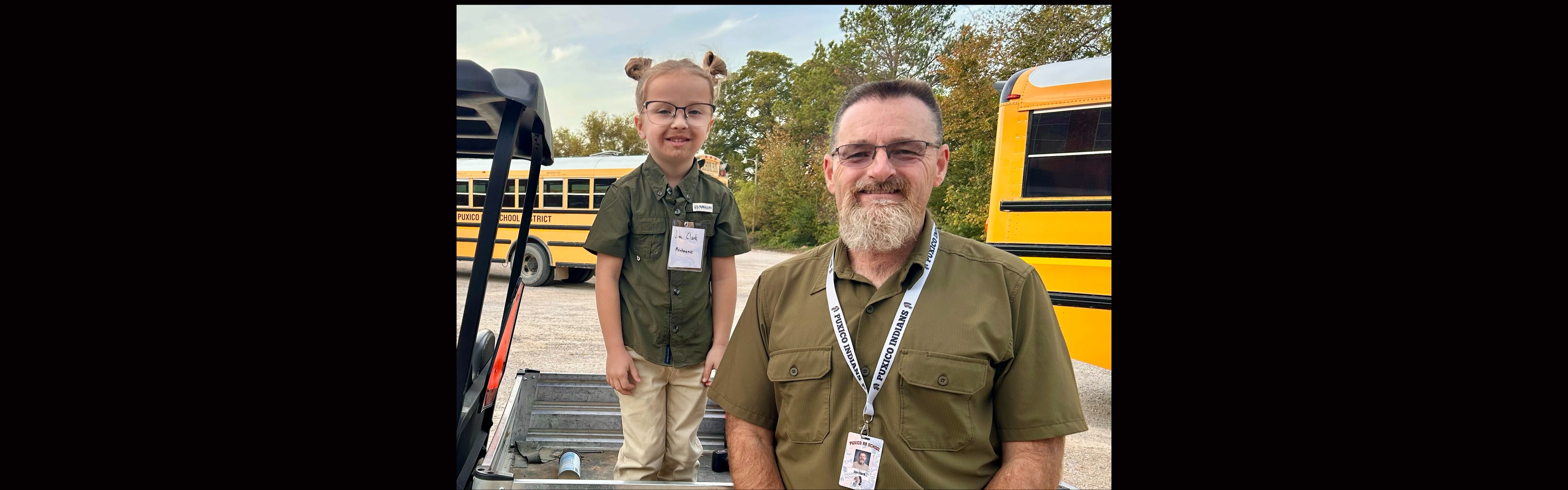 Red Ribbon Week – Twin Day! We are seeing DOUBLE at Puxico Schools! Our students and staff are teaming up for Twin Day as we celebrate Red Ribbon Week!
