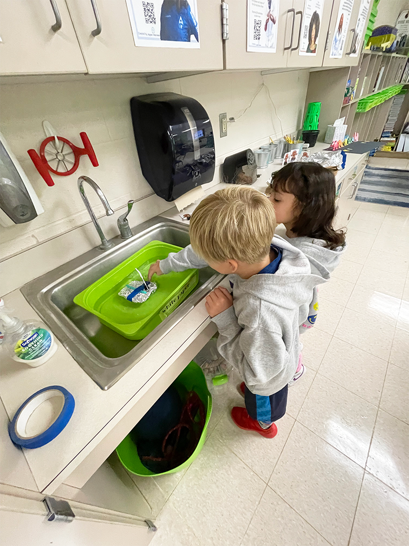 kids at sink