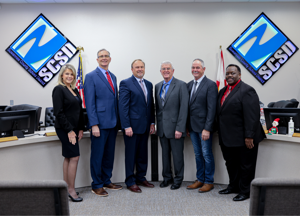 School Board Members and Superintendent Ronnie Gray