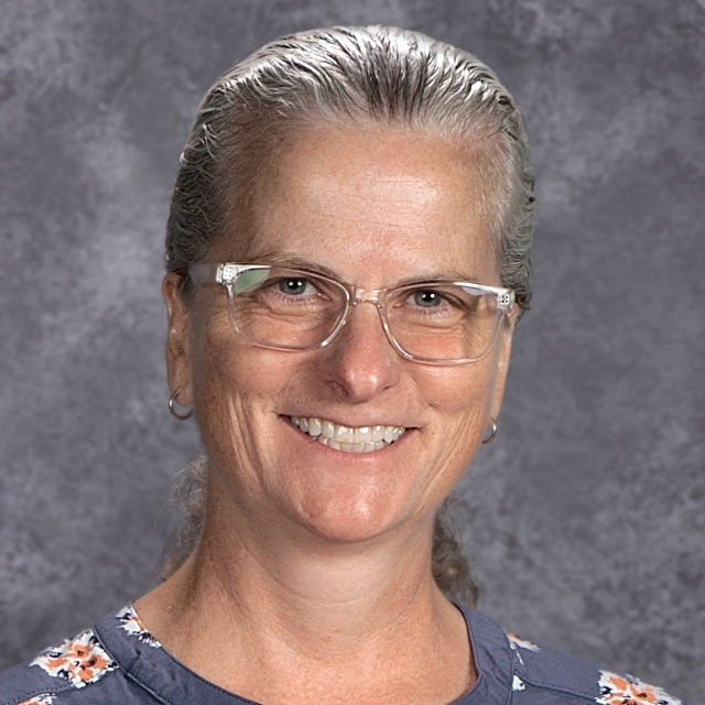 Lori Howenstein headshot