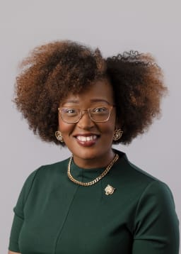 Ms. Dashuna Robinson