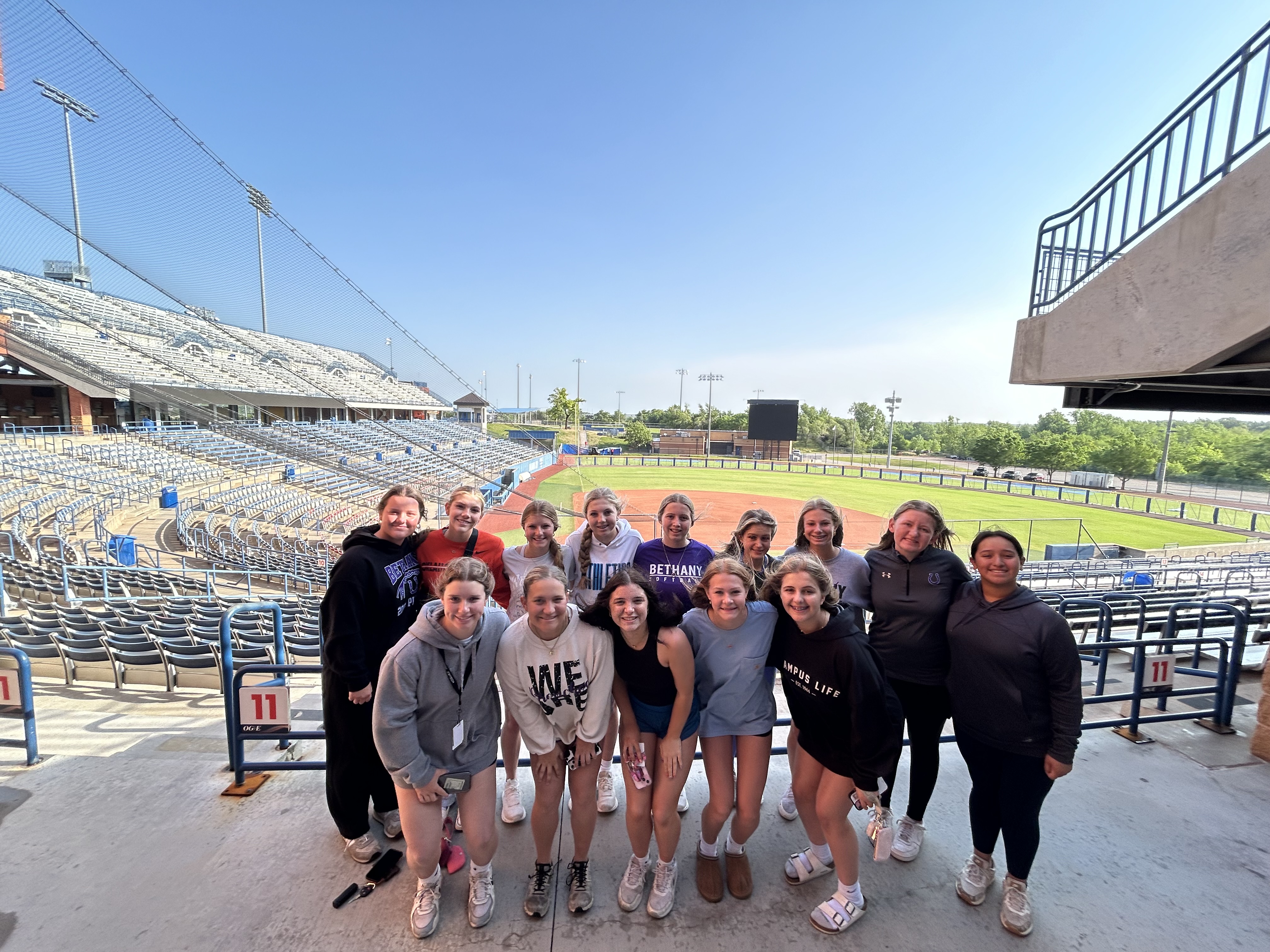 2024 softball girls field trip to the hall of fame