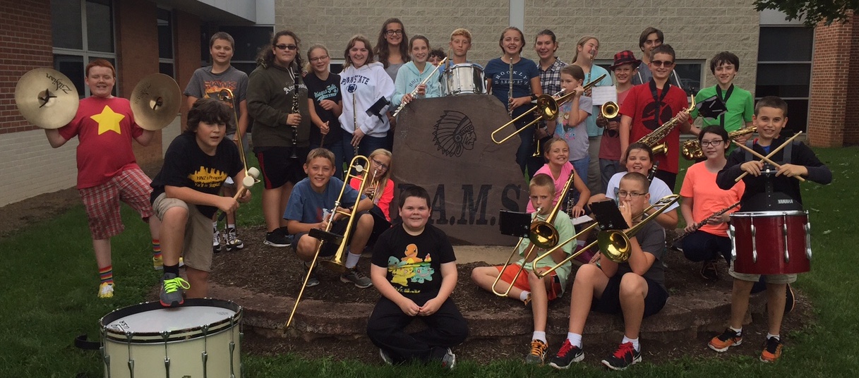 brenna bixler with her band group at school