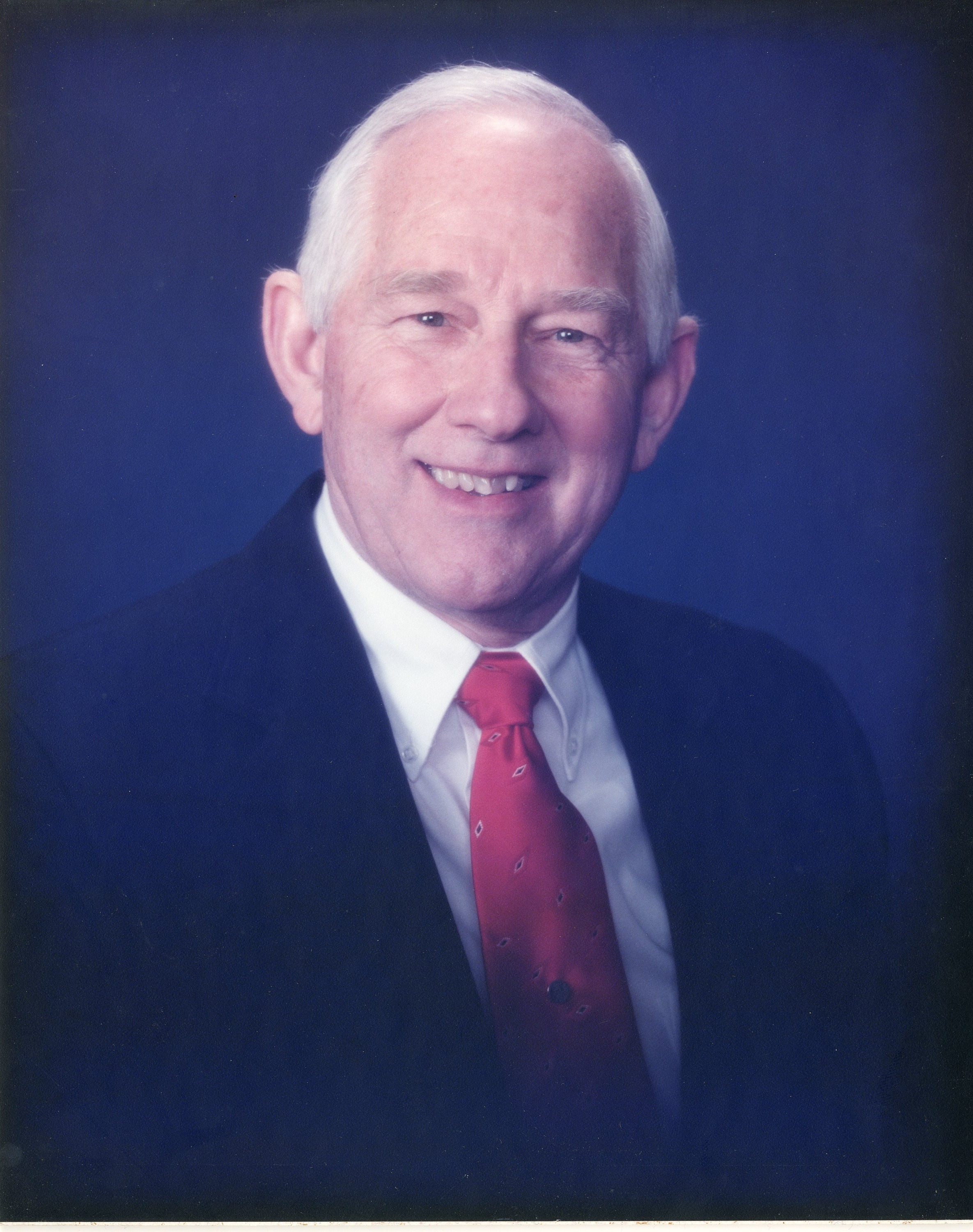 Dr. Gilbert Fleer