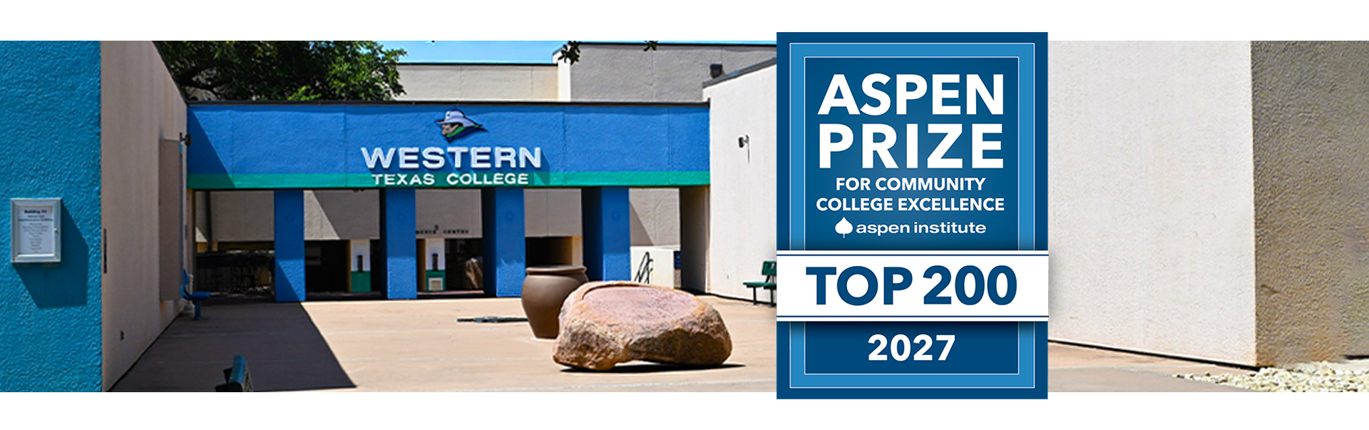 The WTC arch on the walkway with the 2027 Aspen Prize Top 200 Community College logo in blues and white.