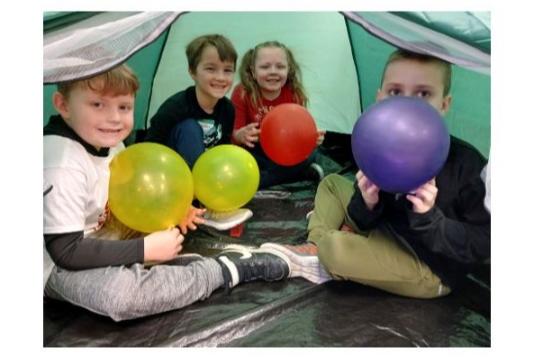 Kids with balloons