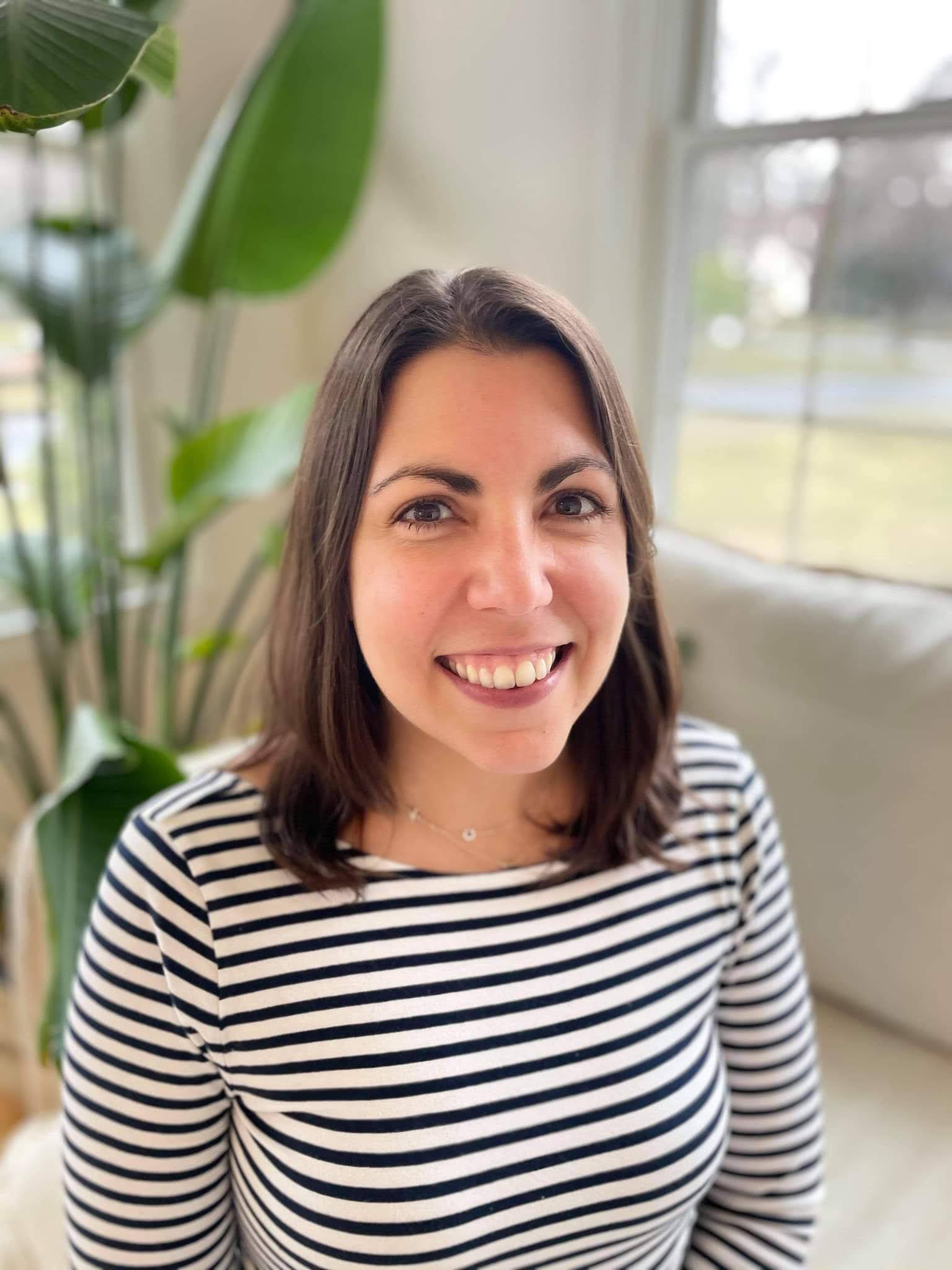 picture of Lisa Logan