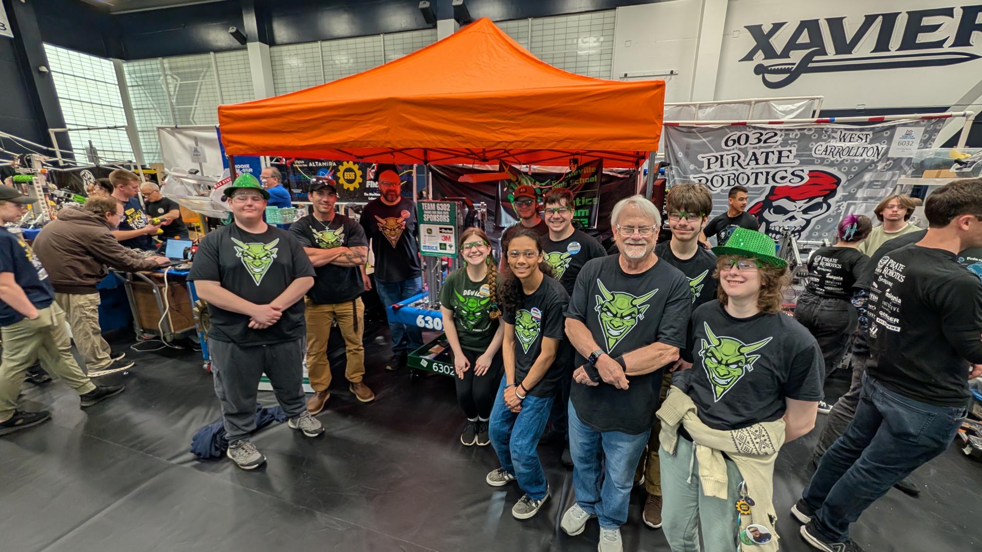 Team Picture at Miami Valley Regionals 2025