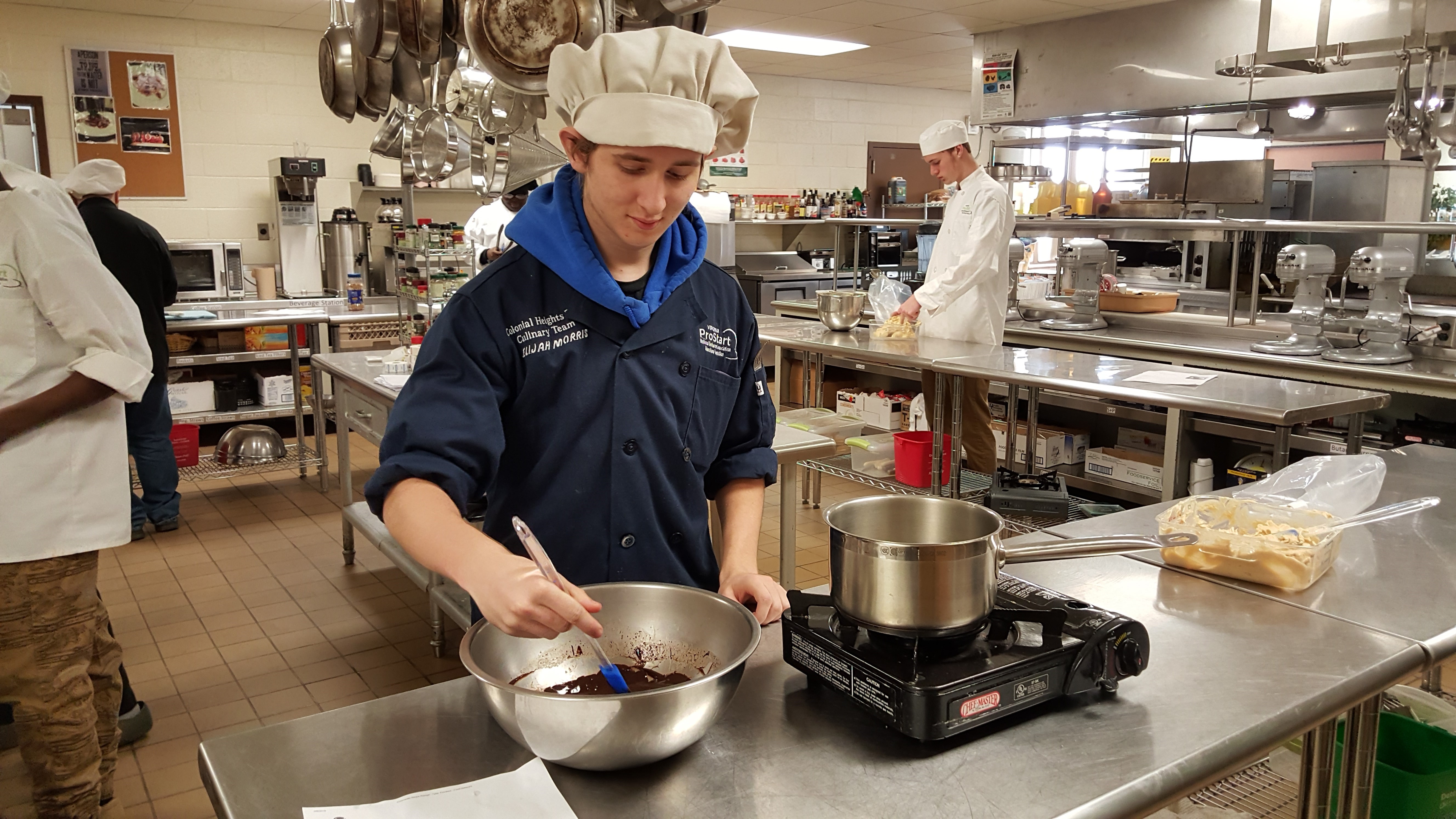 students cooking in class
