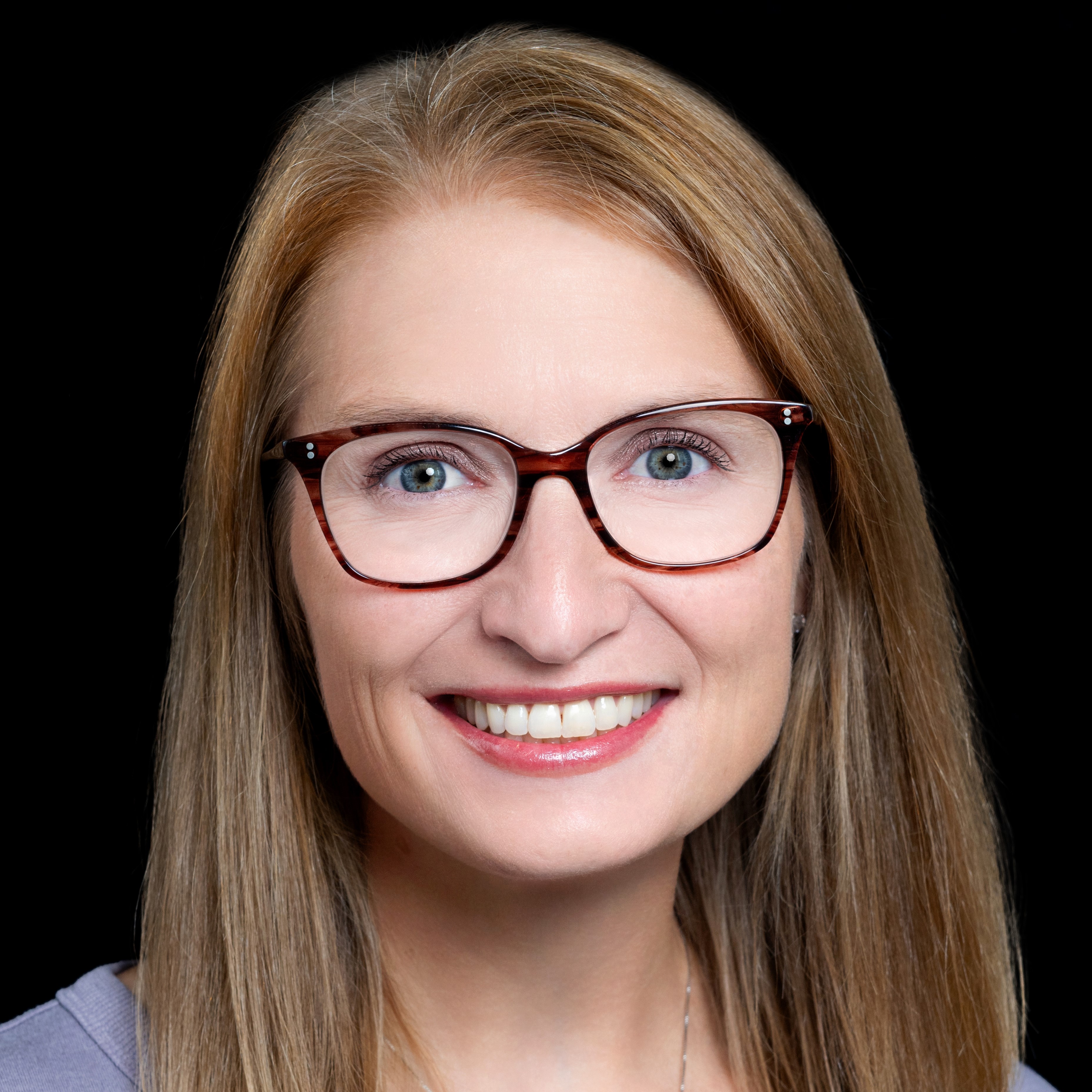 Headshot of Stephanie Earley