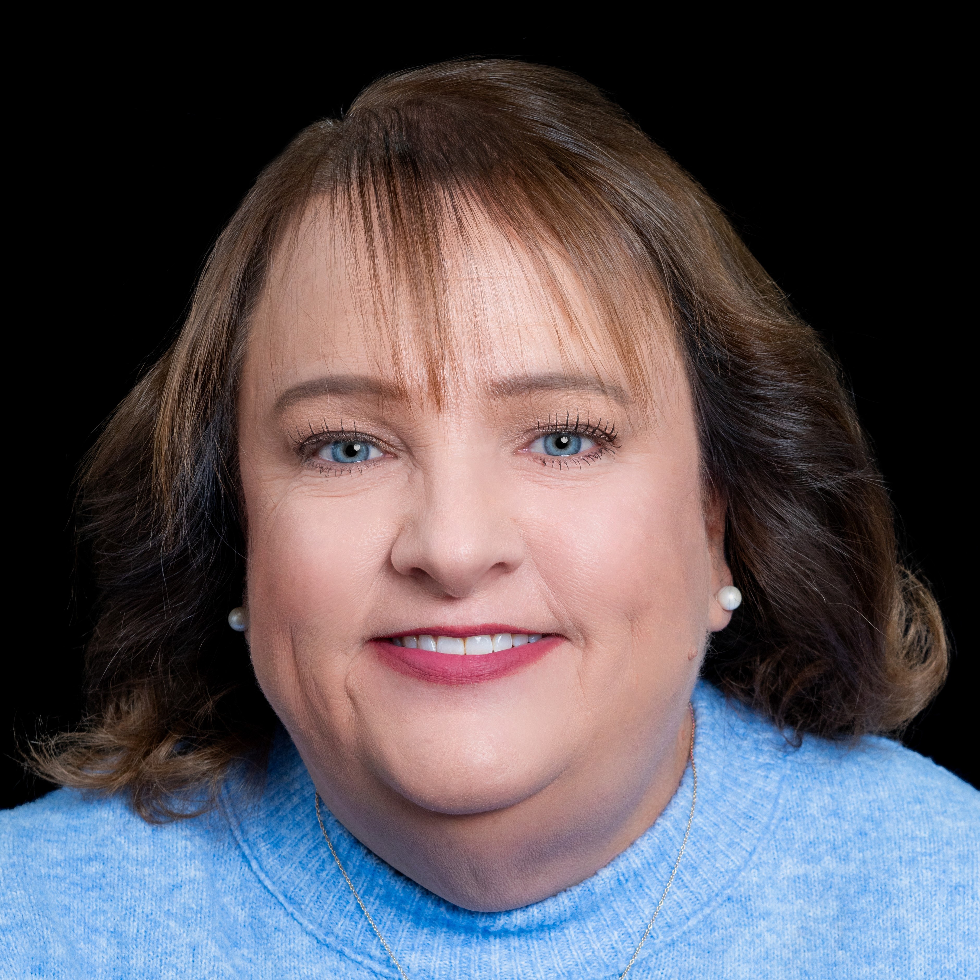 HEadshot of Leslie M. Curtin