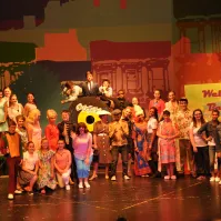 Students acting on the Hairspray School Play