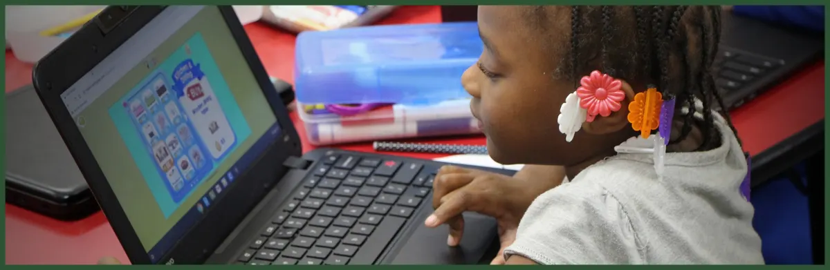 girl in her computer