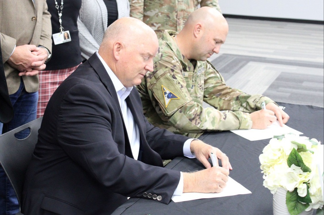 Superintendent Dr. Mark Rendell and SLD 45 Commander Colonel Chatman officially signed an updated Memorandum of Understanding (MOU) focused on enhancing support for military-dependent students transitioning into Brevard County