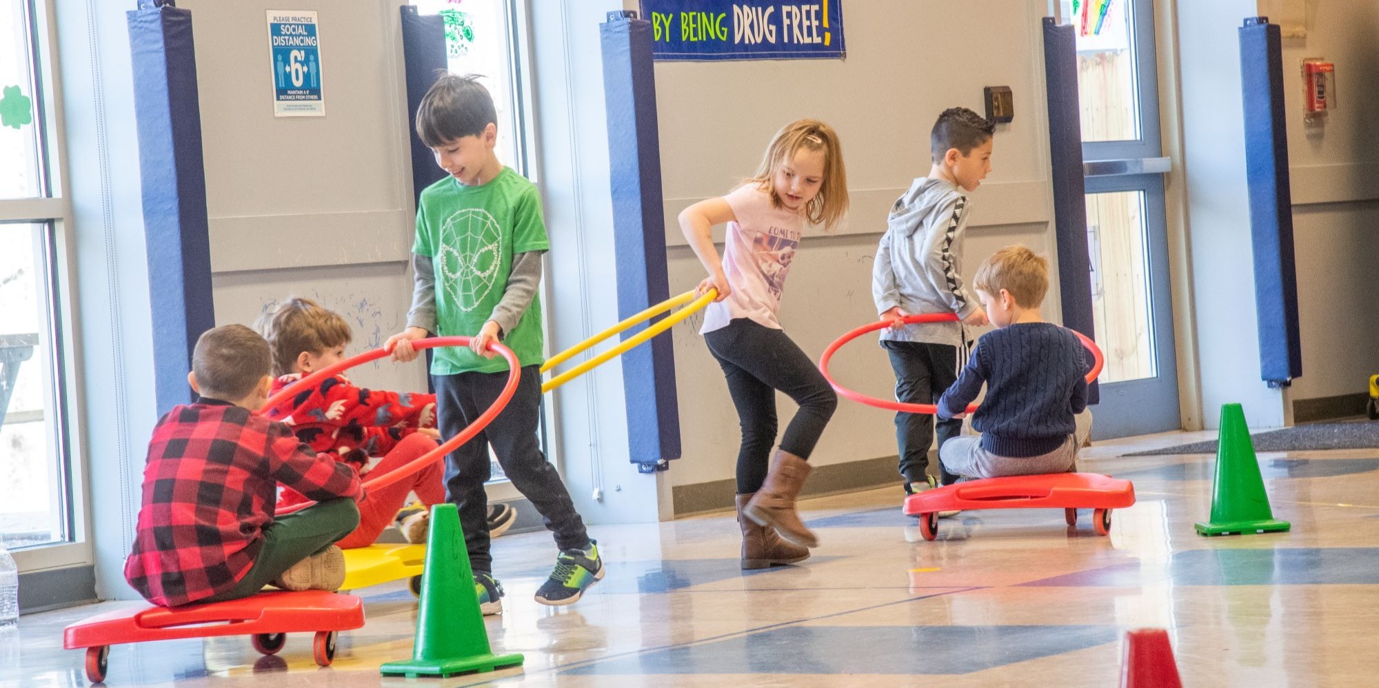 students in gym class