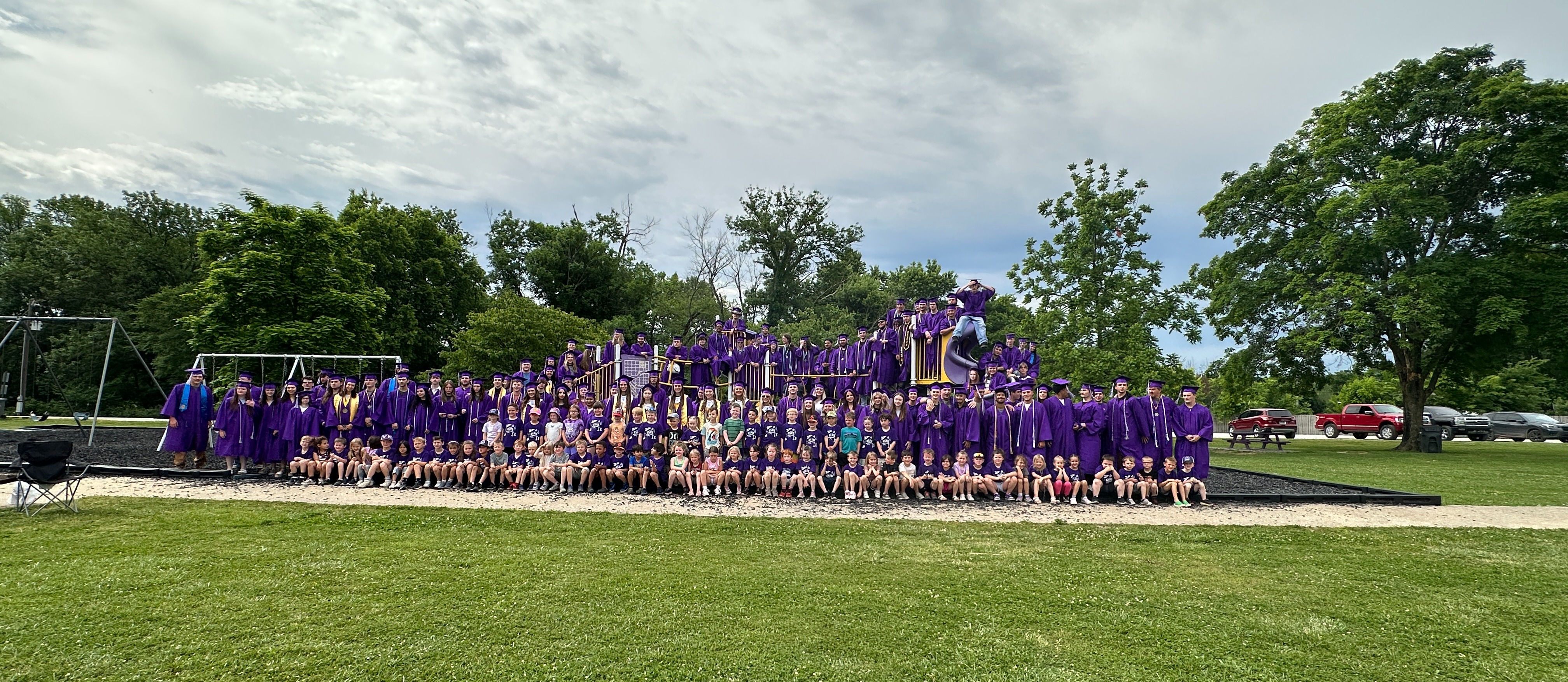 senior grads and kindergarten grads