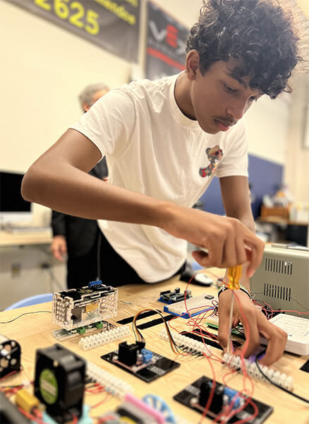 Student in Robotics and Automation technology