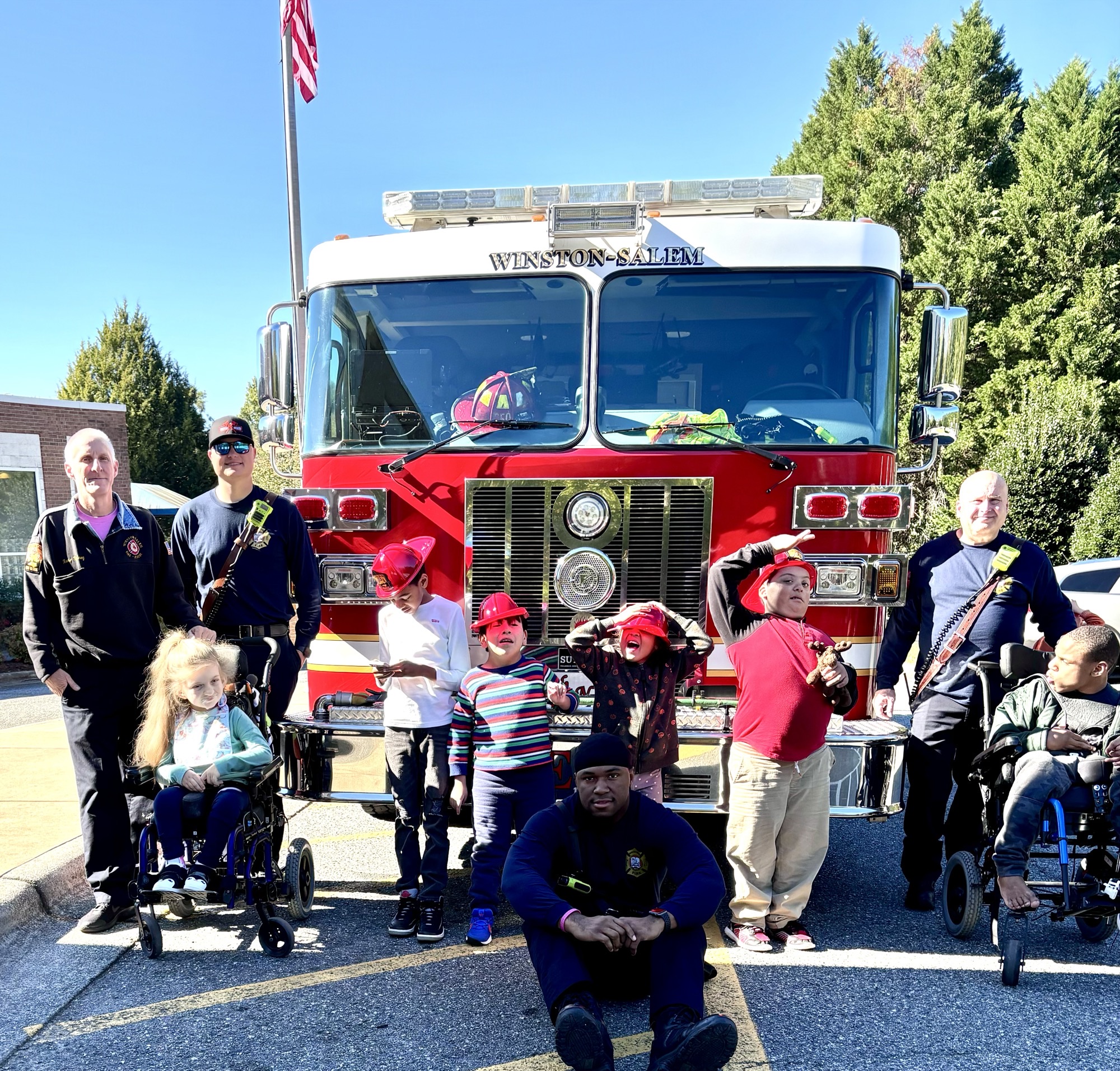 students at firetruck