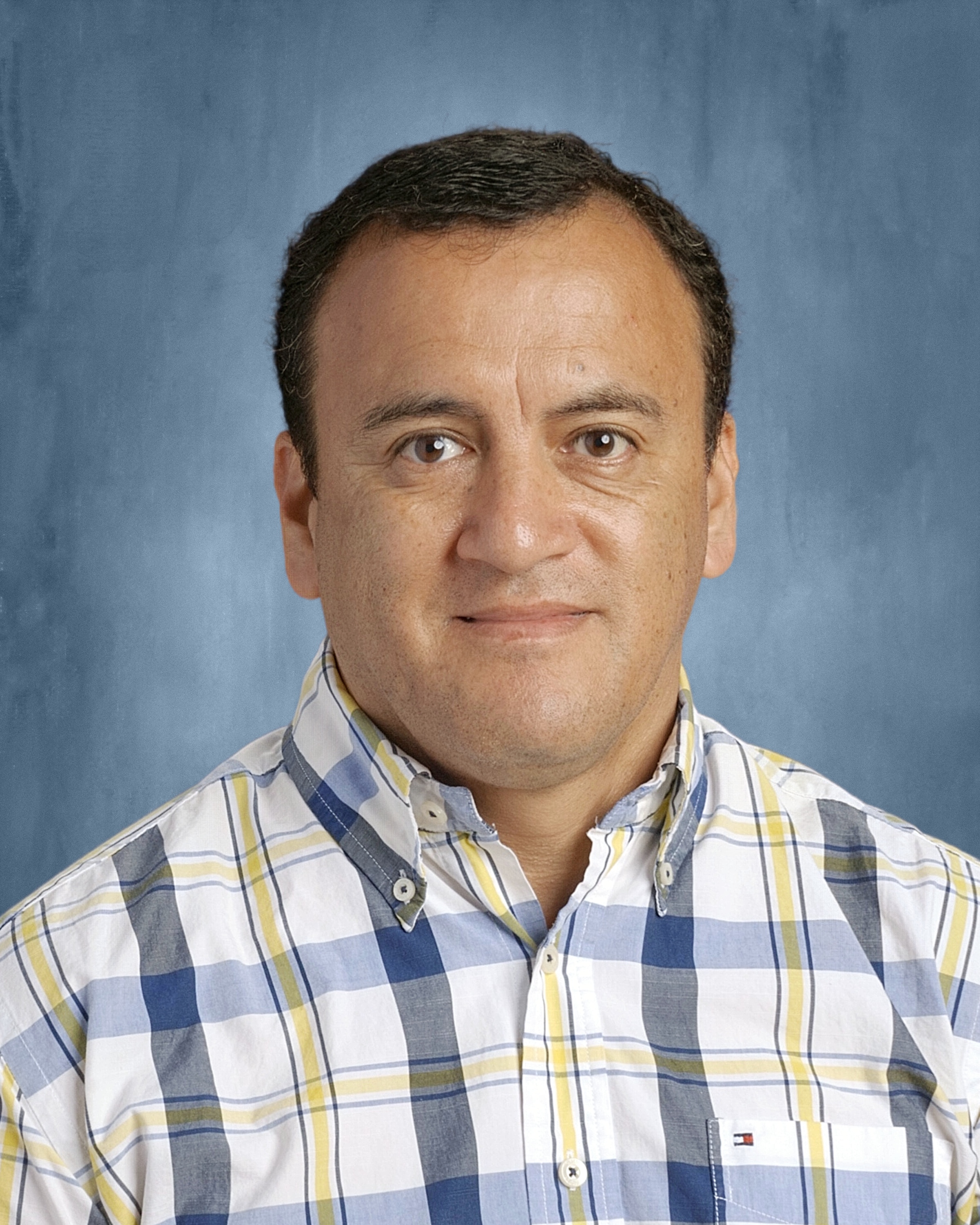 image of Mr. Samaniego