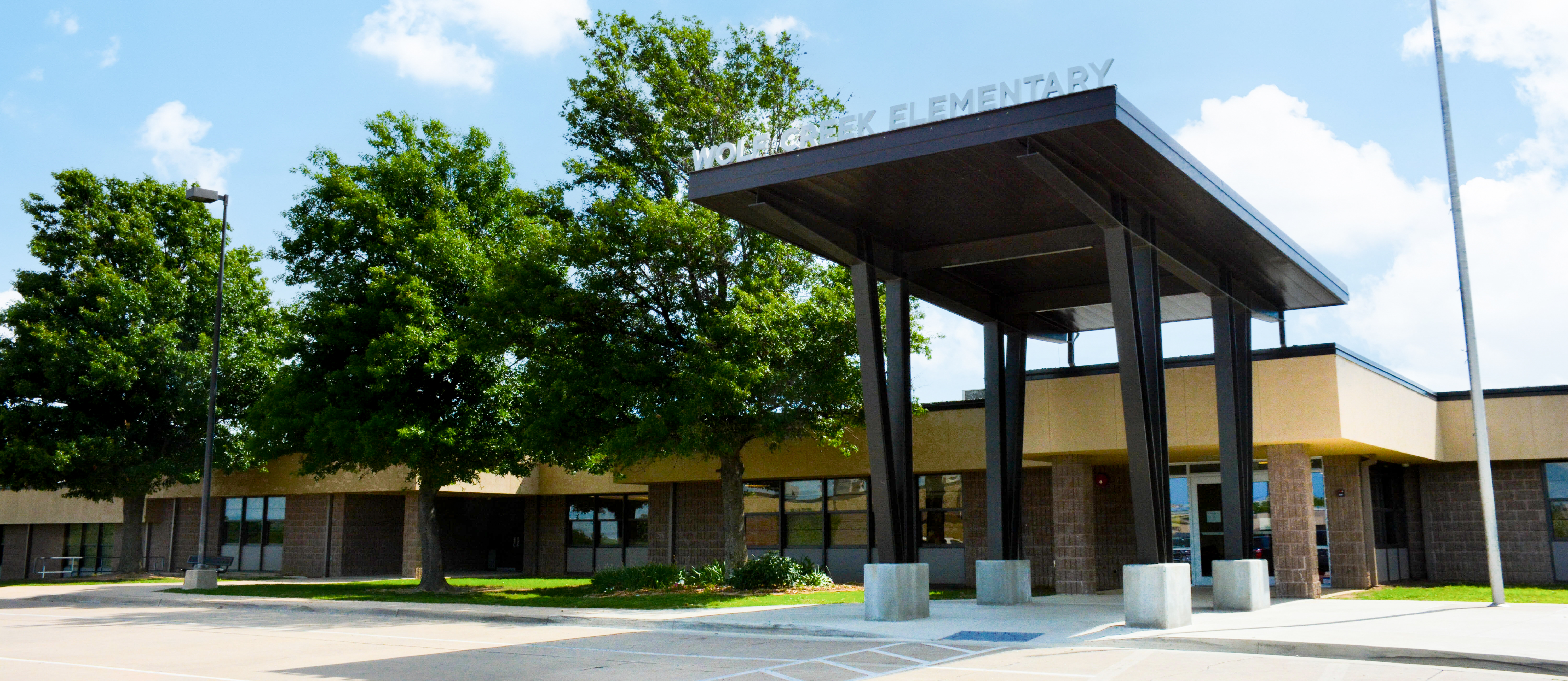 Front of Wolf Creek Elementary