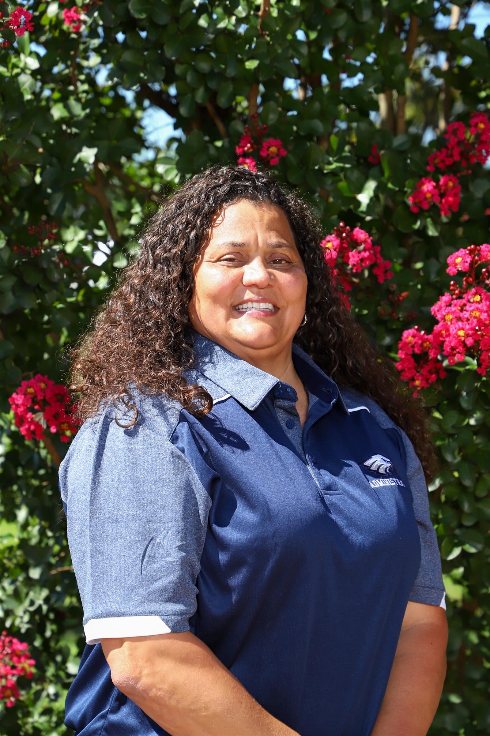 Ms. Betsy Inglés-Whitaker