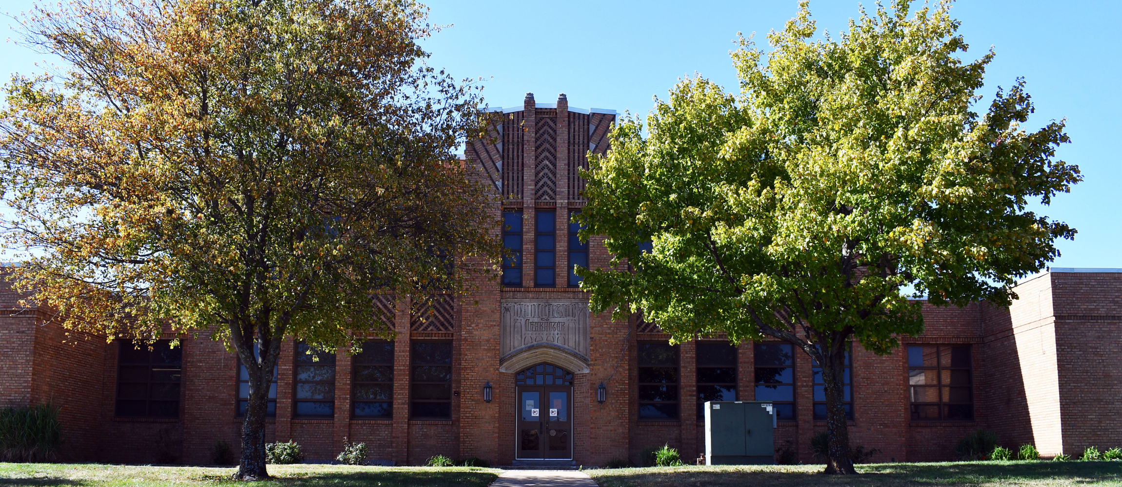 front of mcdanield preschool center