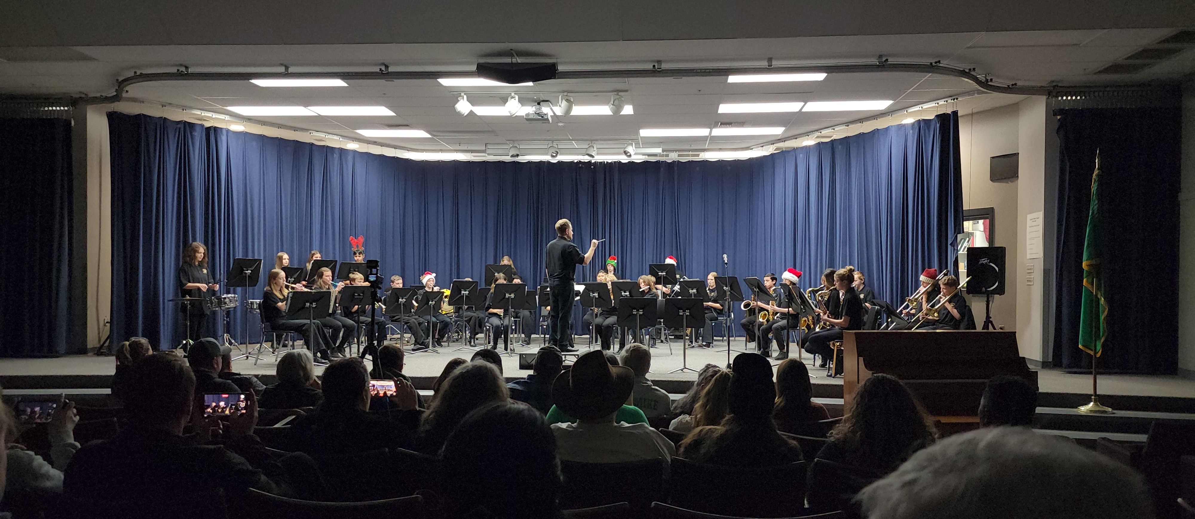 7th &amp; 8th Holiday Band Concert