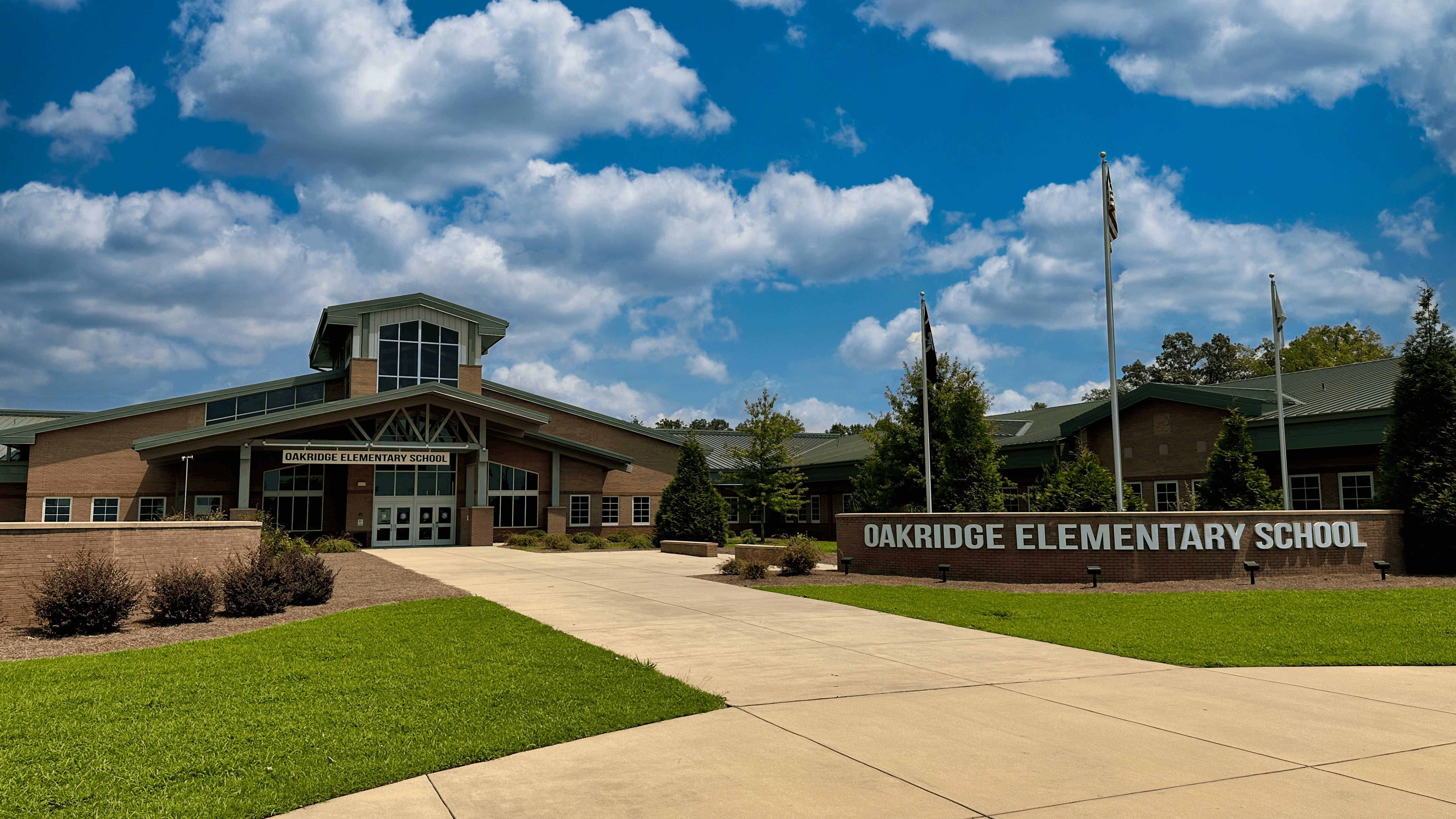 Oakridge Elementary School
