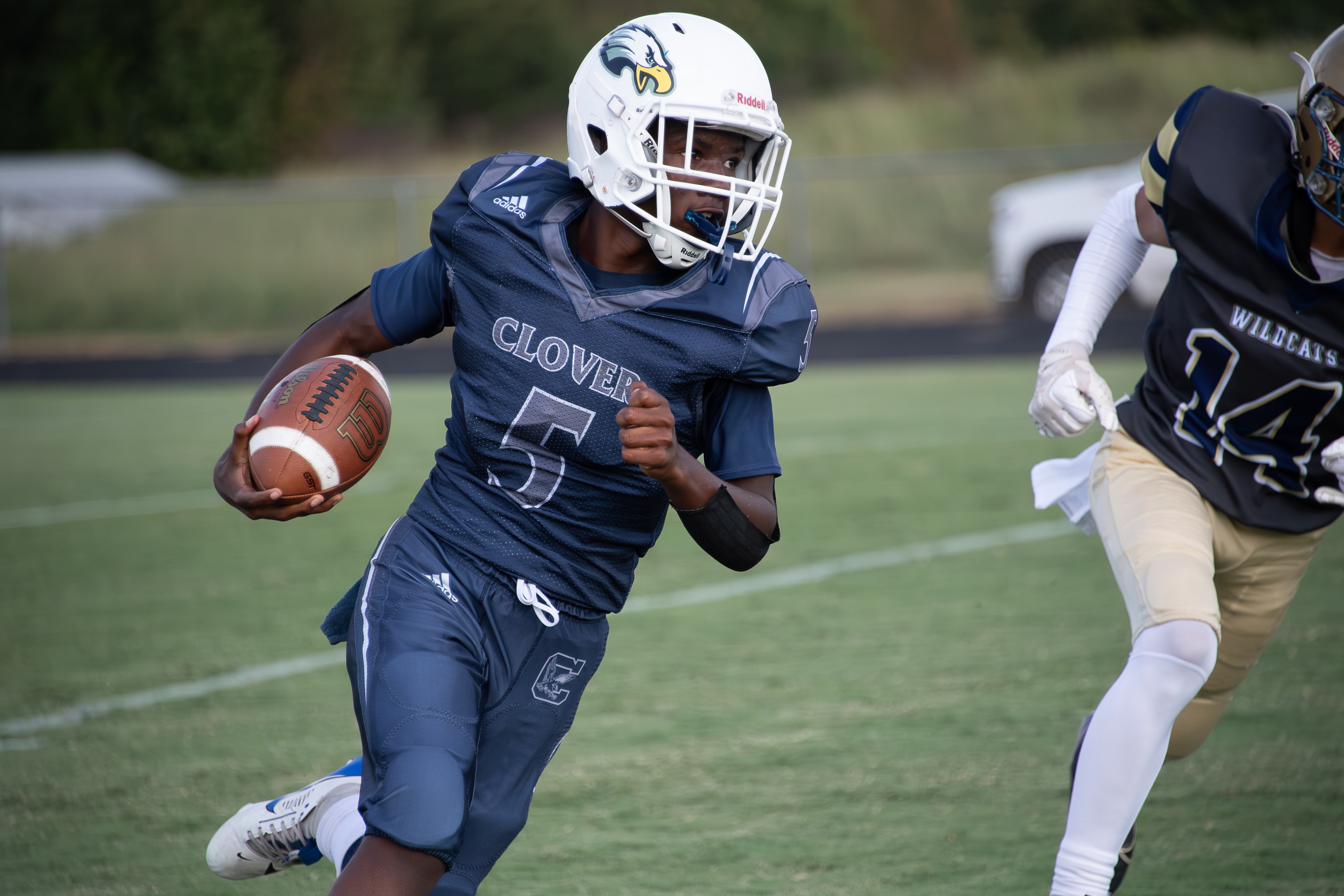 football player running