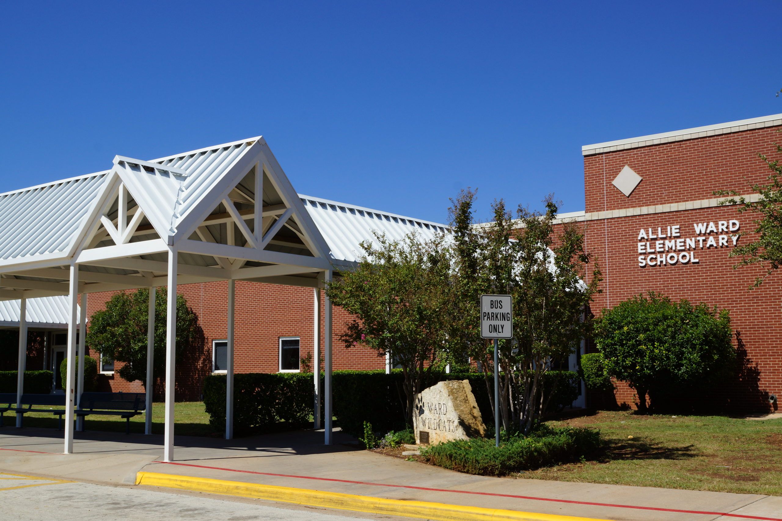 Front view of Allie Ward Elementary School