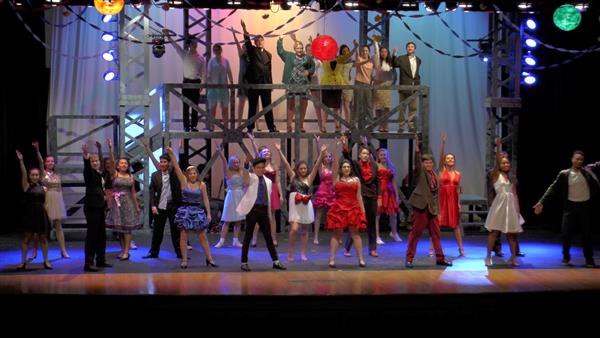 Foot Loose student cast
