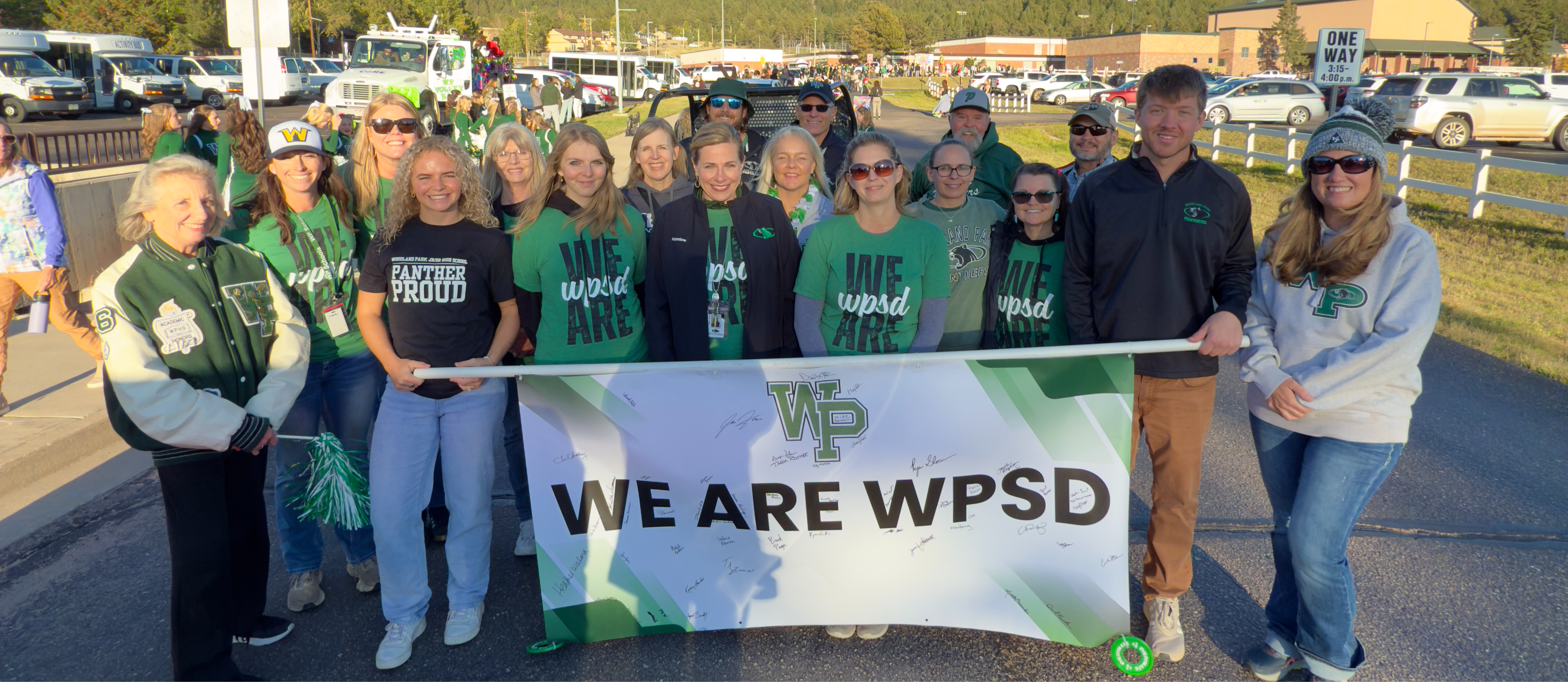 WPSD staff group picture before stepping in the homecoming parade