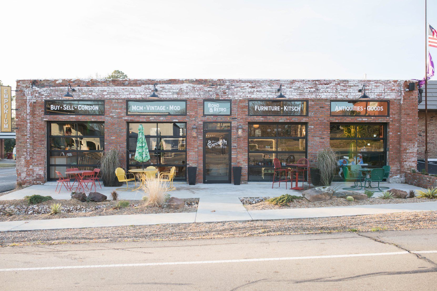BRISCOE'S EMPORIUM ON LOWER MAIN