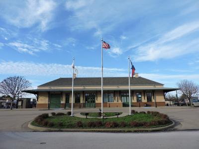 Mineola Depot Museum & AMTRAK building