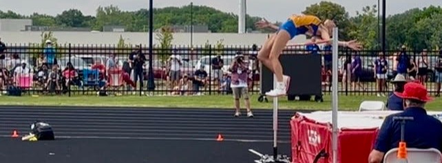 Olivia Dahlenburg - Competes at the IHSAA State Track &amp; Field Finals &amp; Finishes 6th in the High Jump