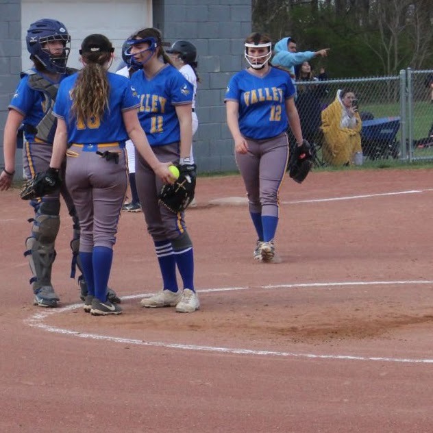 softball team gathered together