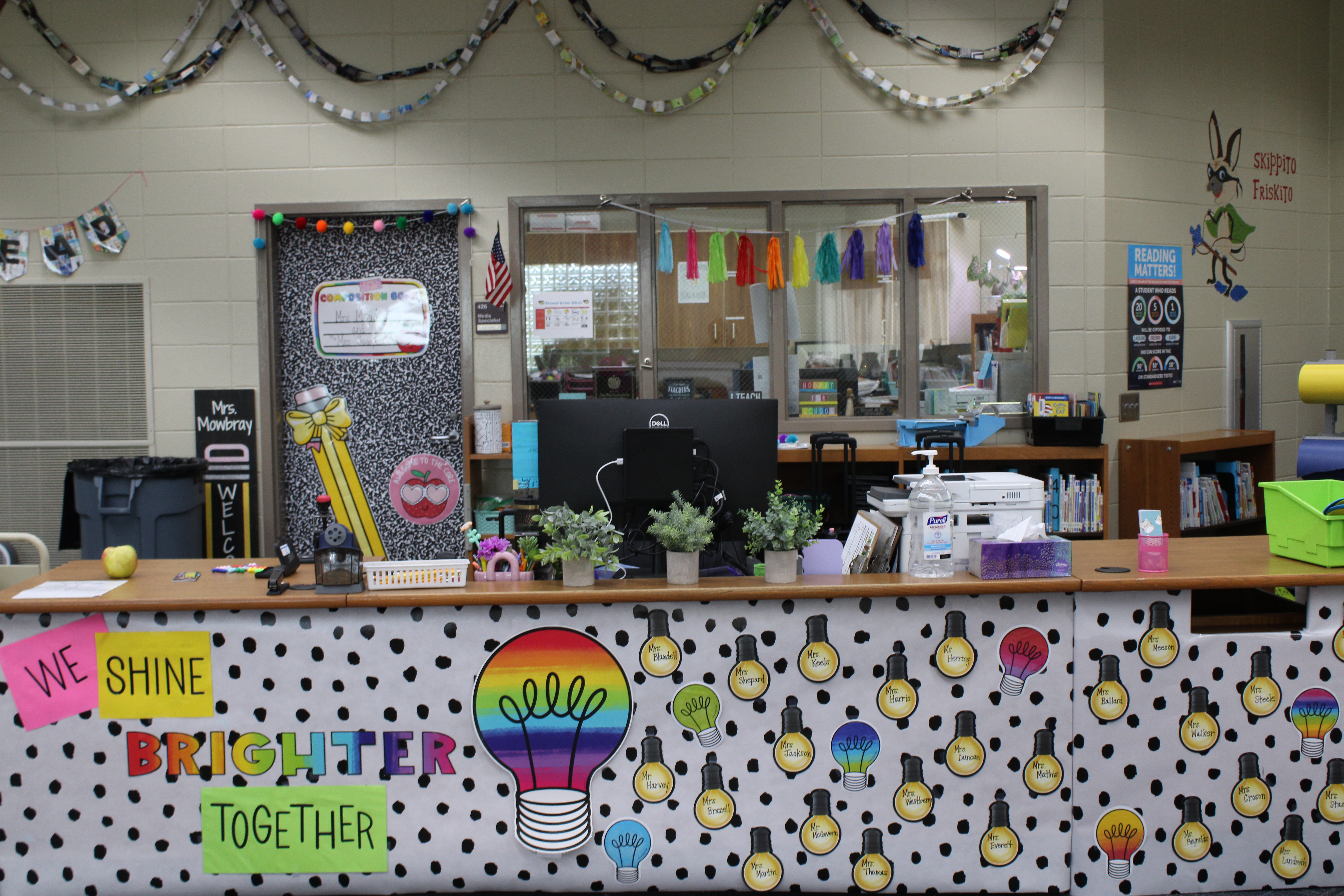 MEdia center desk