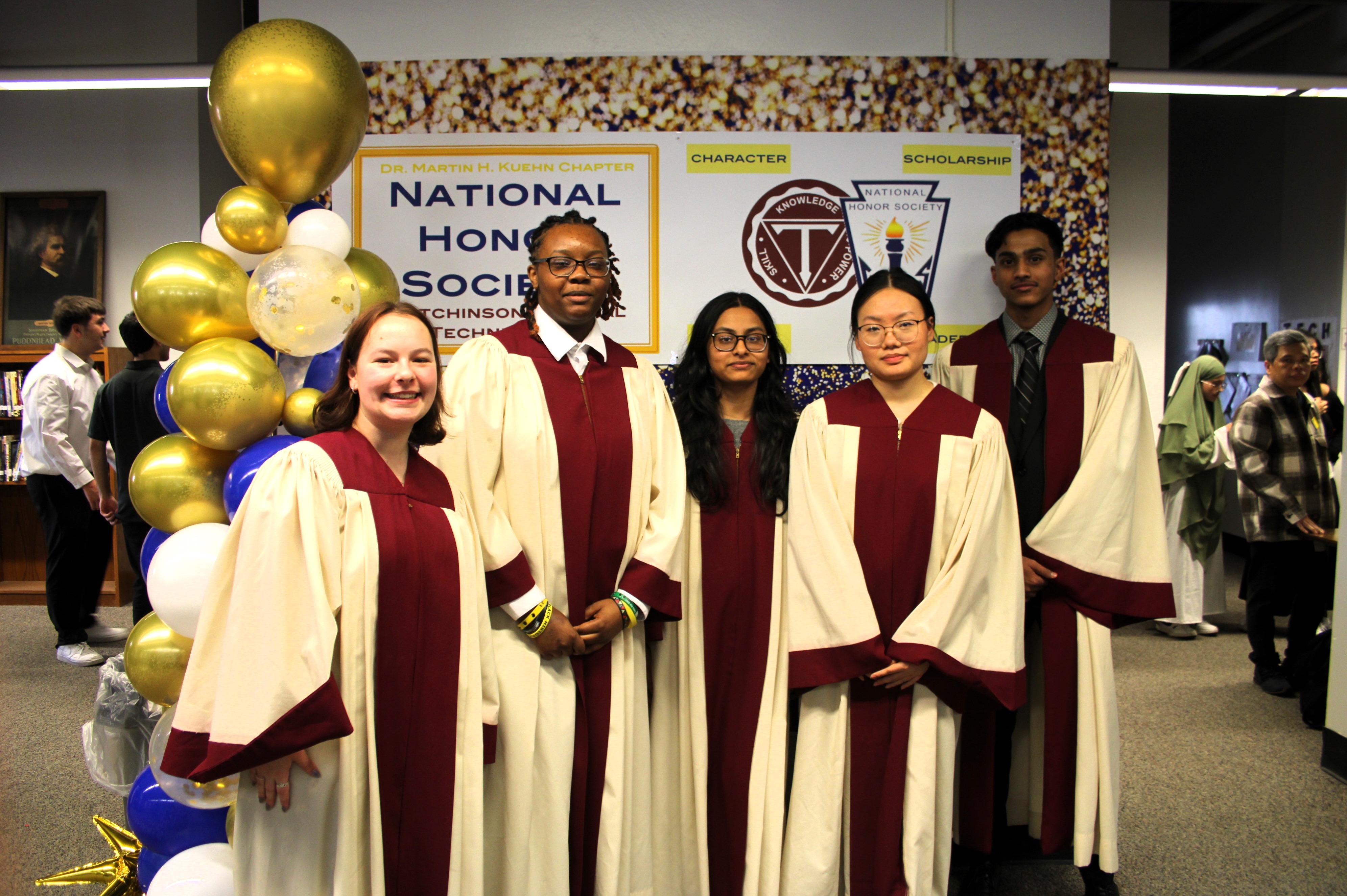 Four NHS Students from Ps 304