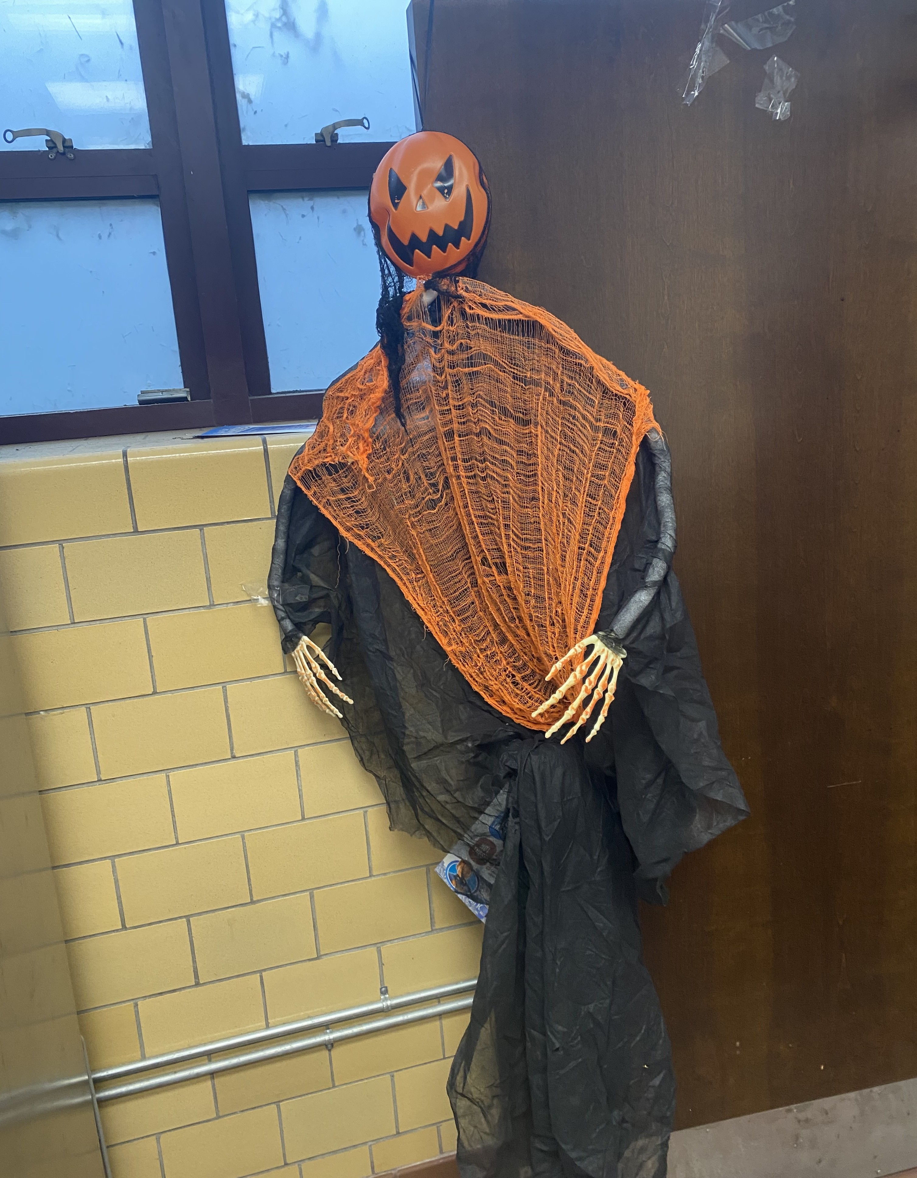 School 18 -Cafeteria Fall-Halloween Decoration 10.31.25