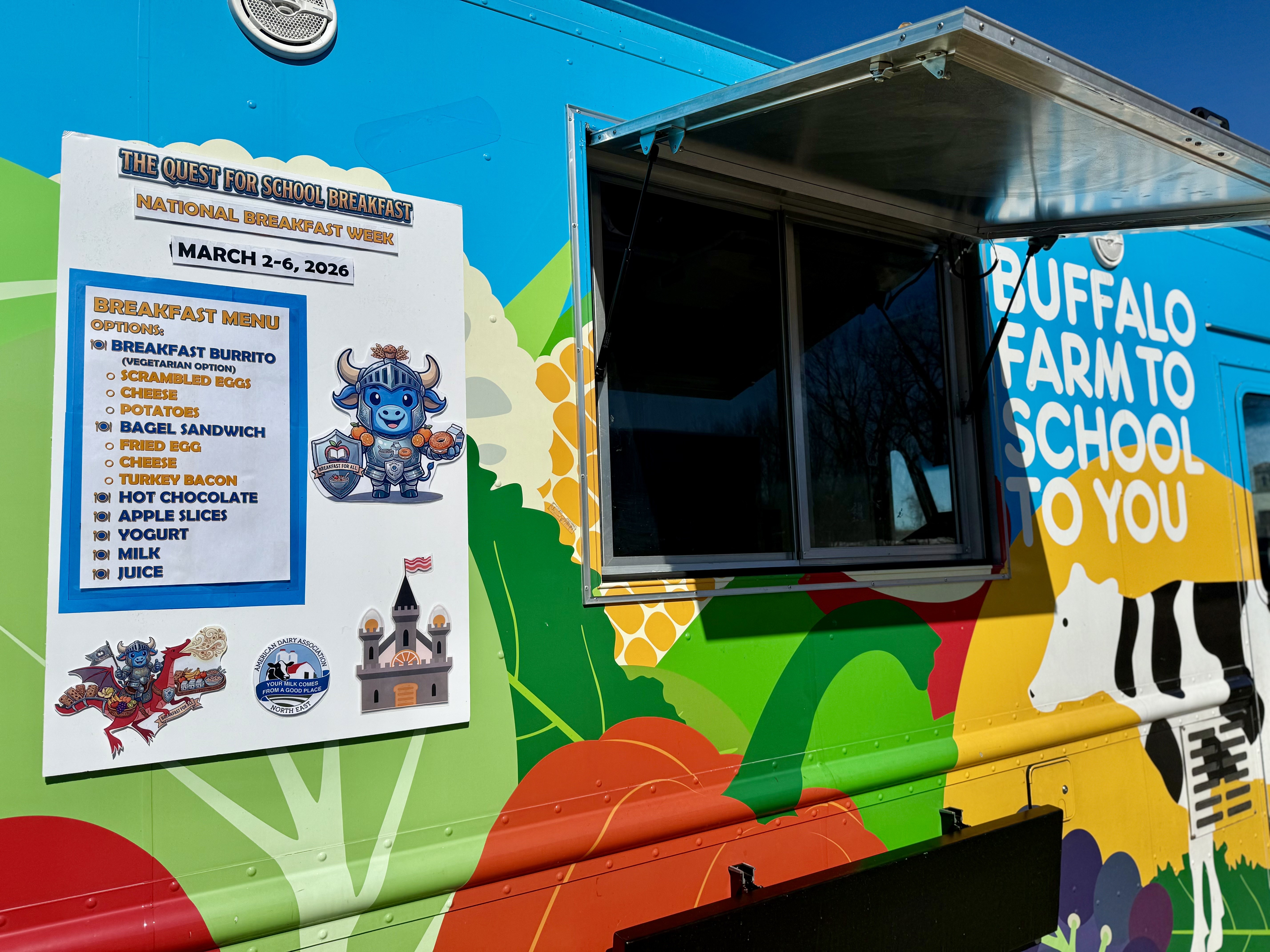 NATIONAL SCHOOL BREAKFAST WEEK PICTURE FOOD TRUCK
