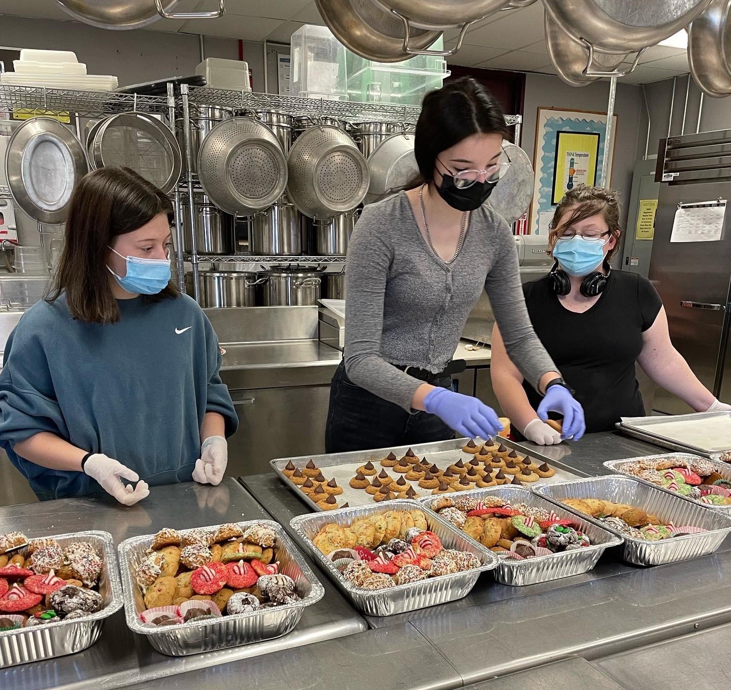 students preparing the cookies
