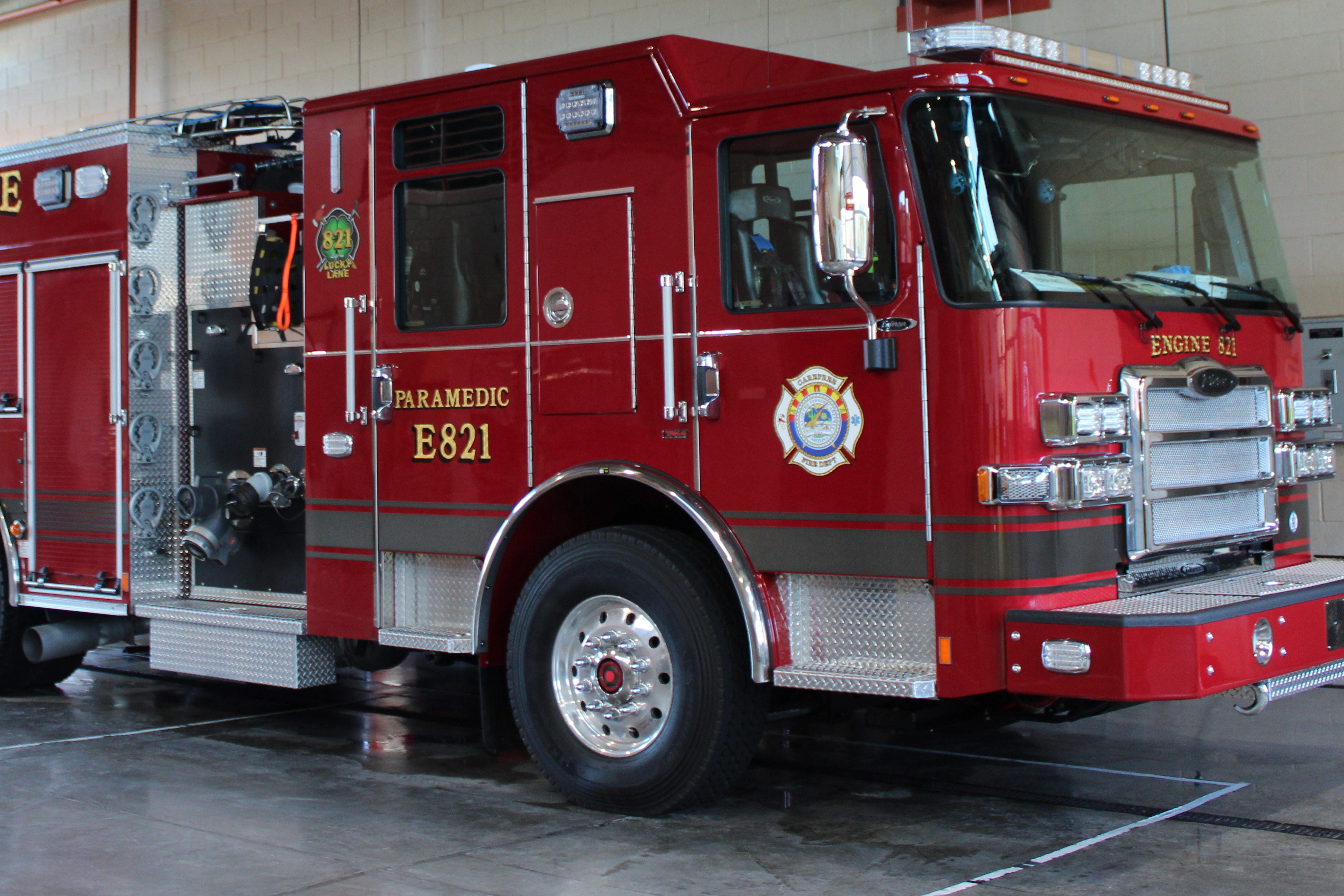 Picture of Engine 821 of the Carefree Fire Department.