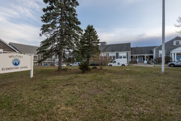 wellfleet elementary school