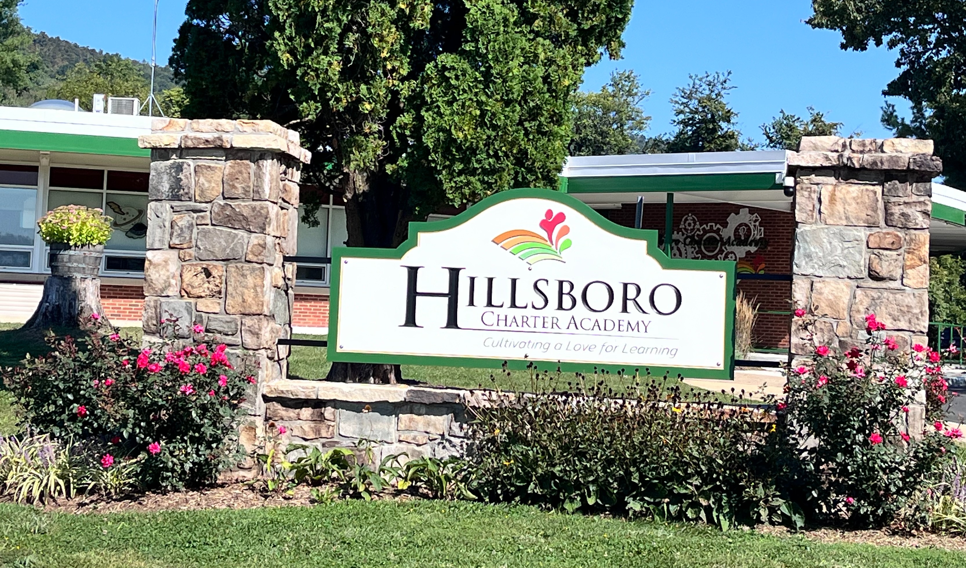 Stone Hillsboro Charter Academy Sign
