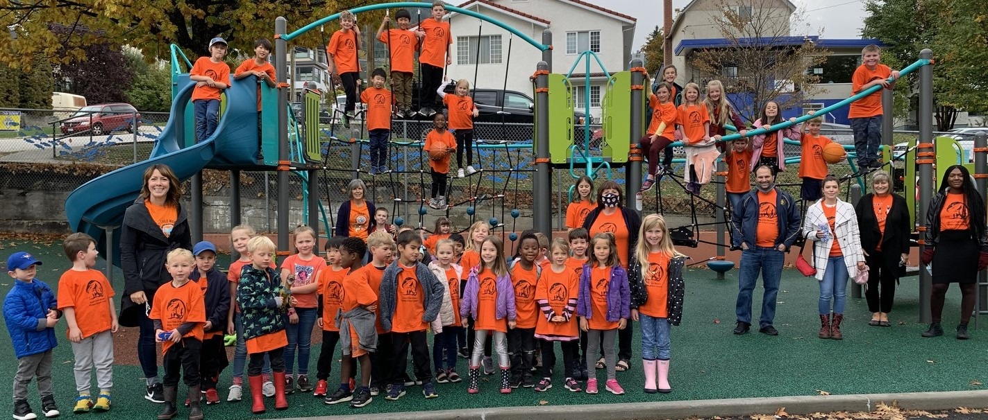 students on the orange shirt day