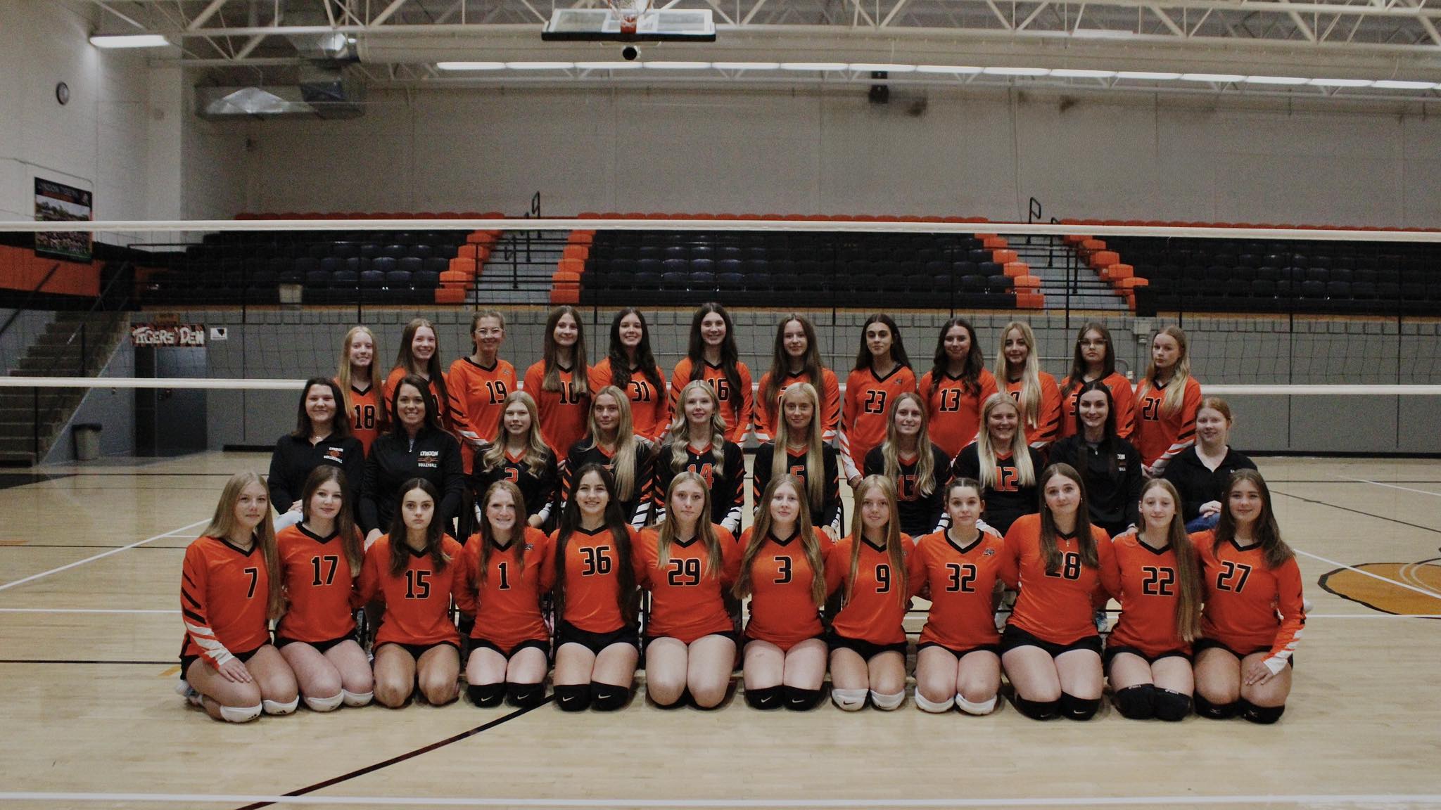 Volleyball 25-26 group picture