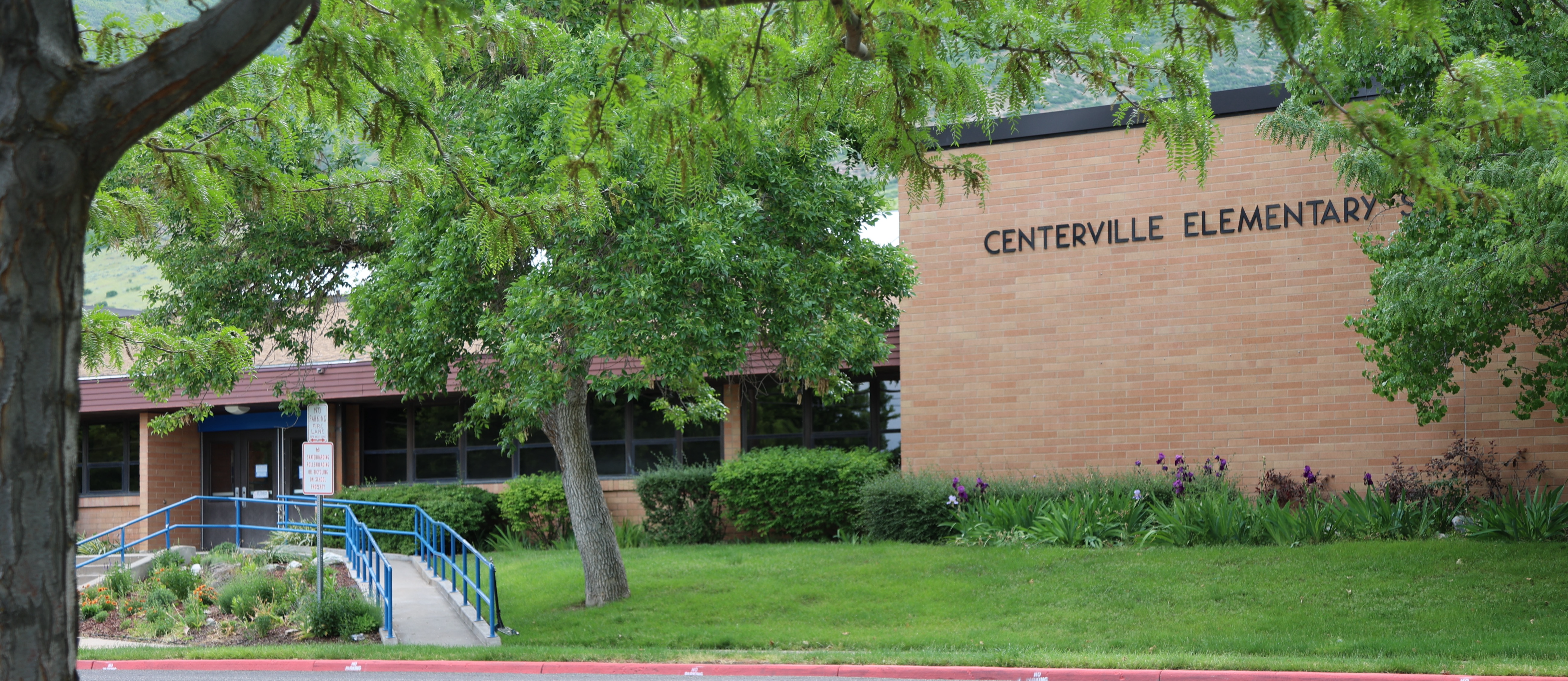 Centerville Elementary School Exterior