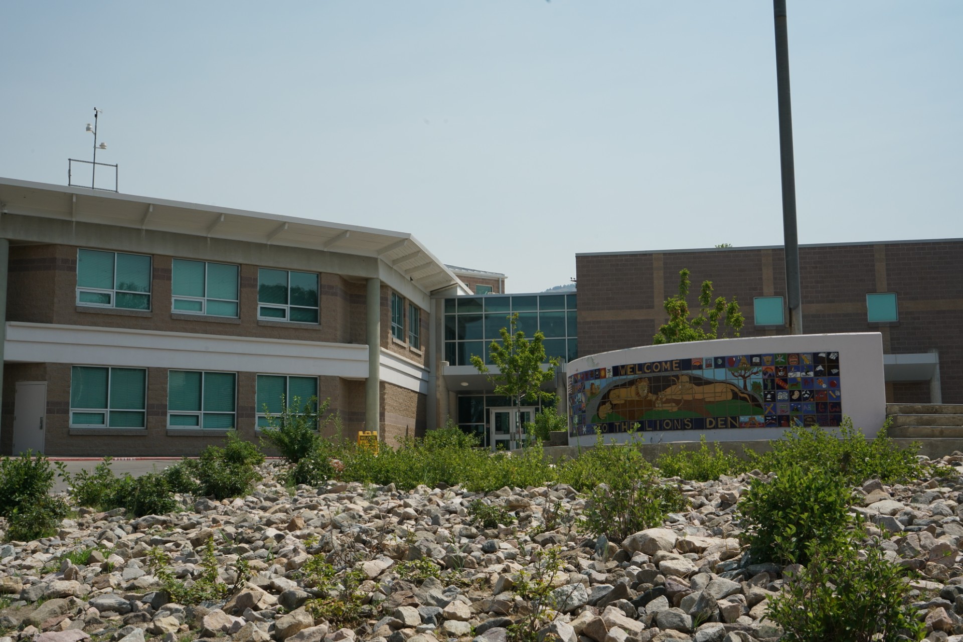 Muir Elementary School Front Entrance